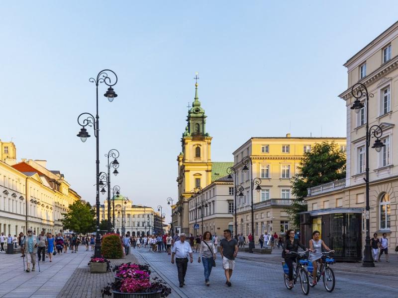 zdjęcie Krakowskiego przedmieścia bez komunikacji miejskiej