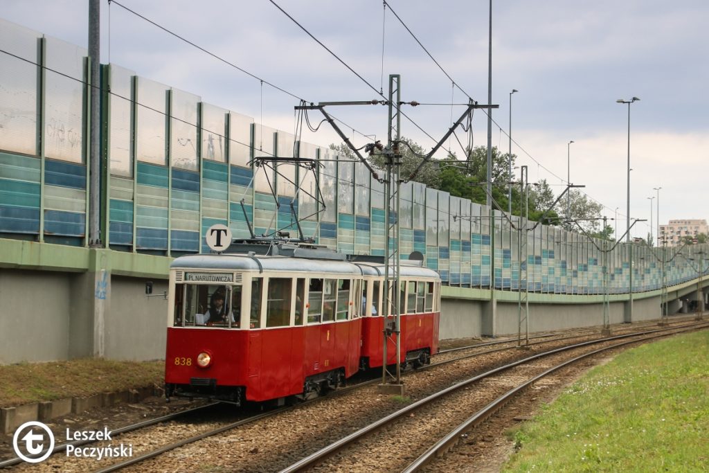 skład wagonów typu 4Nj nr 838 i 4DN nr 1811 - fot. L. Peczyński