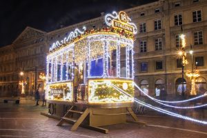iluminacja, wagon tramwajowy - ul. Krakowskie Przedmieście