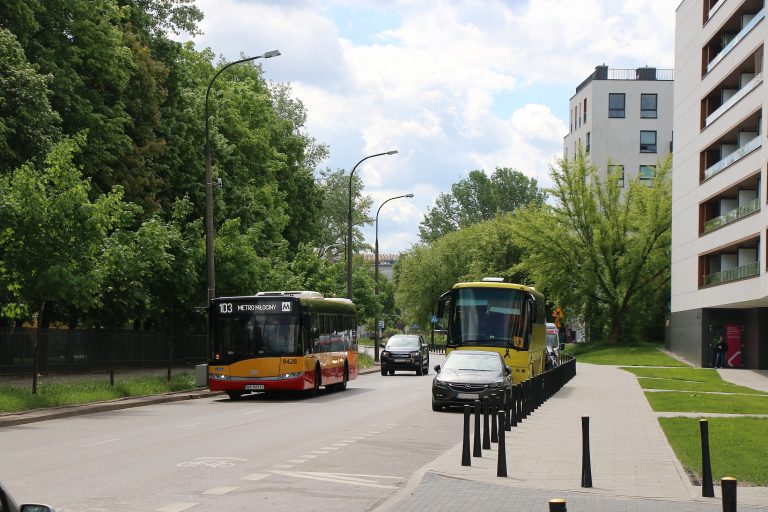 Remont ulicy A. Jarzębskiego – zmiana trasy linii 103