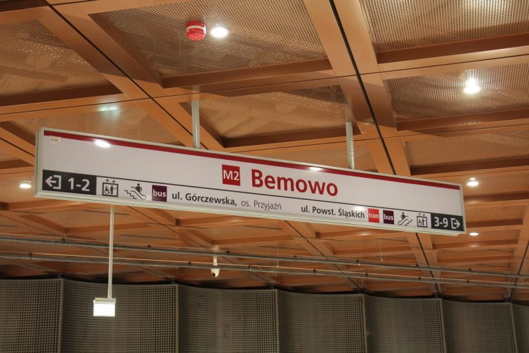 Nowe stacje metra M2 na Woli i Bemowie – zmiany w Warszawskim Transporcie Publicznym